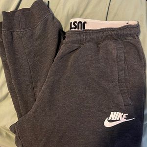 Nike joggers